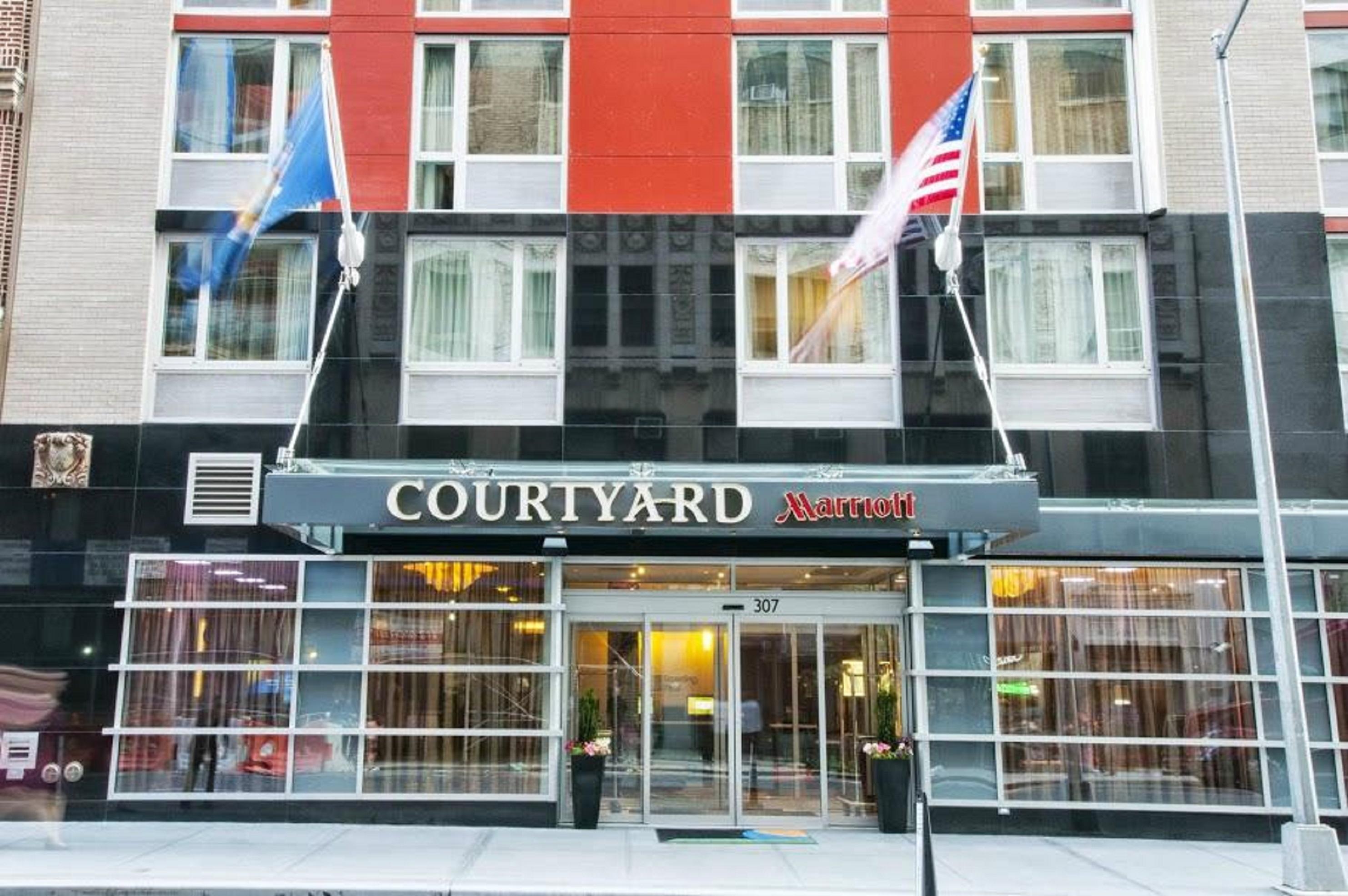 Hôtel Courtyard By Marriott Times Square West à New York Extérieur photo